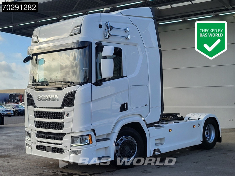 Scania R520 4X2 Low Mileage! Retarder Leder ACC Navi LED Euro 6 - Tractor head: gambar 1 Scania R520 4X2 Low Mileage! Retarder Leder ACC Navi LED Euro 6 - Tractor head: gambar 1