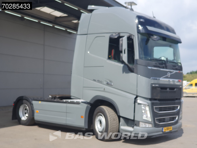 Volvo FH 460 4X2 NL-Truck XL VDS VEB+ 2x Tanks I-ParkCool ACC - Tractor head: gambar 3 Volvo FH 460 4X2 NL-Truck XL VDS VEB+ 2x Tanks I-ParkCool ACC - Tractor head: gambar 3