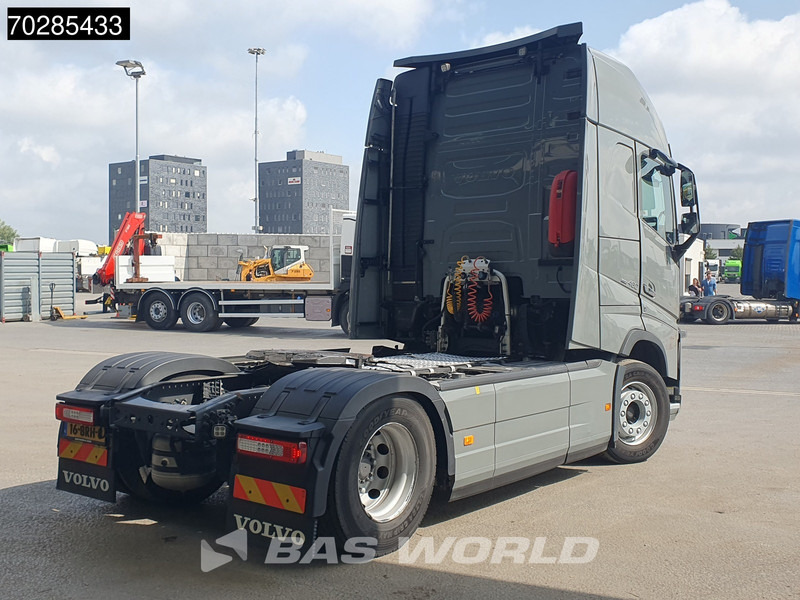 Volvo FH 460 4X2 NL-Truck XL VDS VEB+ 2x Tanks I-ParkCool ACC - Tractor head: gambar 5 Volvo FH 460 4X2 NL-Truck XL VDS VEB+ 2x Tanks I-ParkCool ACC - Tractor head: gambar 5