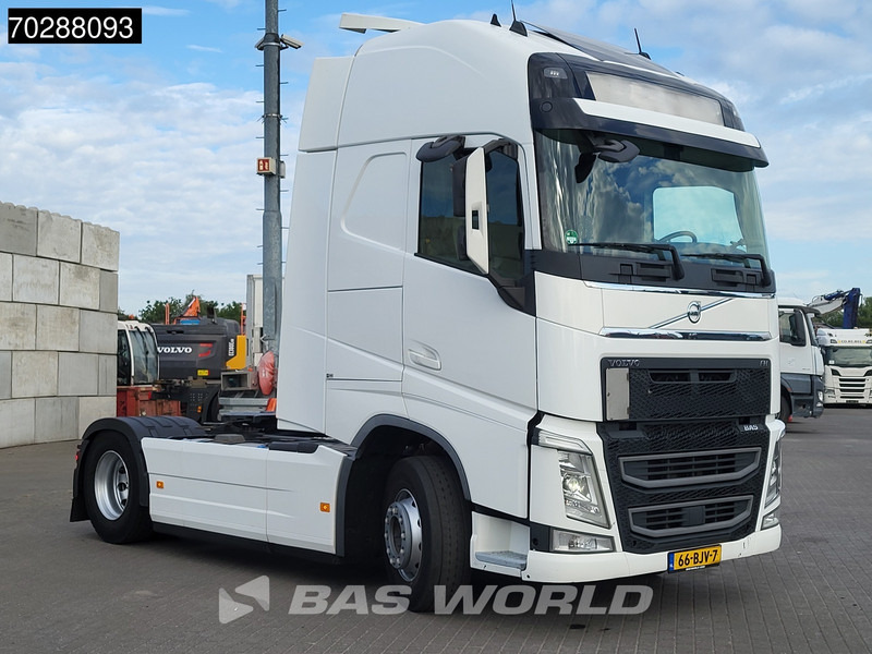 Volvo FH 500 4X2 NL-Truck XL 2xTanks I-ParkCool VEB+ Xenon - Tractor head: gambar 3 Volvo FH 500 4X2 NL-Truck XL 2xTanks I-ParkCool VEB+ Xenon - Tractor head: gambar 3