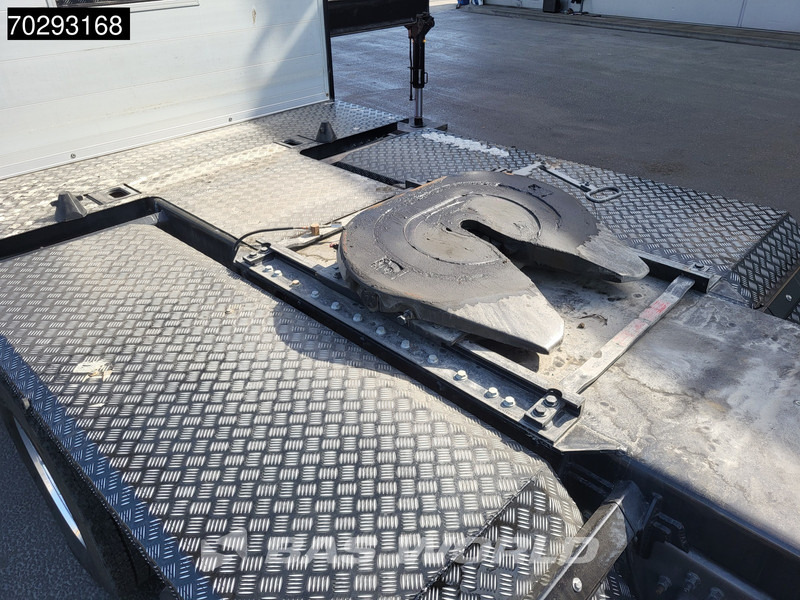 Volvo FH16 650 FH16 8X2 Tractorhead HMF 7020K-RCS Crane + Fly-Jib Lift+Steering Axle Navi ACC - Tractor head: gambar 3 Volvo FH16 650 FH16 8X2 Tractorhead HMF 7020K-RCS Crane + Fly-Jib Lift+Steering Axle Navi ACC - Tractor head: gambar 3