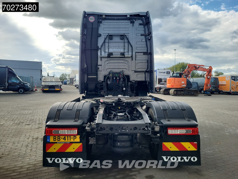 Volvo FH16 750 4X2 NL-Truck APK 08-2026! XL 2x Tanks Standklima ACC Alcoa's LED - Tractor head: gambar 3 Volvo FH16 750 4X2 NL-Truck APK 08-2026! XL 2x Tanks Standklima ACC Alcoa's LED - Tractor head: gambar 3