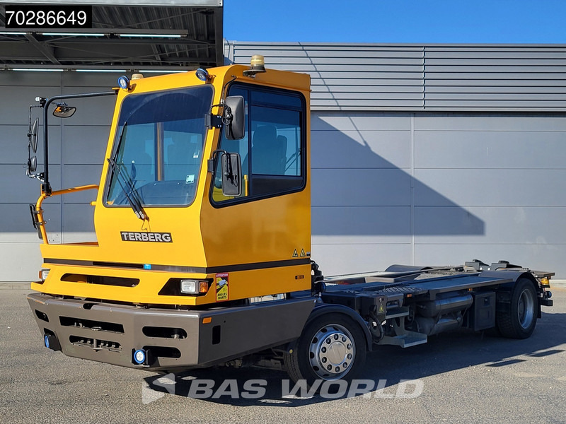 Terberg BC182 4X2 Low hours! Big-Axle Full-Air Drumbrakes Euro 3 - Truk: gambar 5 Terberg BC182 4X2 Low hours! Big-Axle Full-Air Drumbrakes Euro 3 - Truk: gambar 5