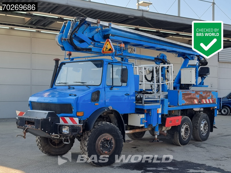 Unimog U2450L 6X6 Unimog Engin EGI TP 226 hubarbeitsbühne Manual Euro 2 - Truk derek: gambar 1 Unimog U2450L 6X6 Unimog Engin EGI TP 226 hubarbeitsbühne Manual Euro 2 - Truk derek: gambar 1