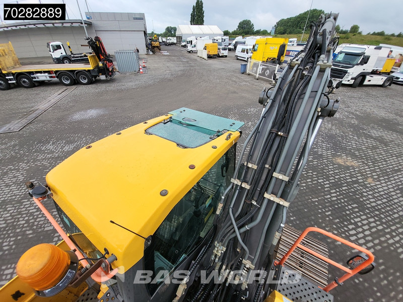 Ekskavator perayap Volvo EC140 E L: gambar 11