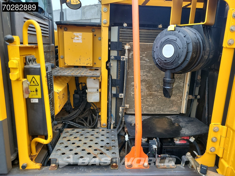 Ekskavator perayap Volvo EC140 E L: gambar 20