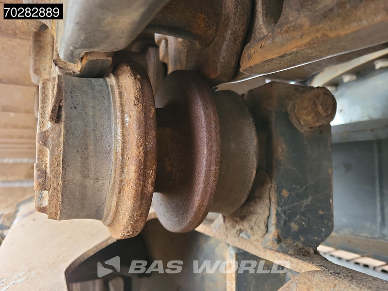 Ekskavator perayap Volvo EC140 E L: gambar 19