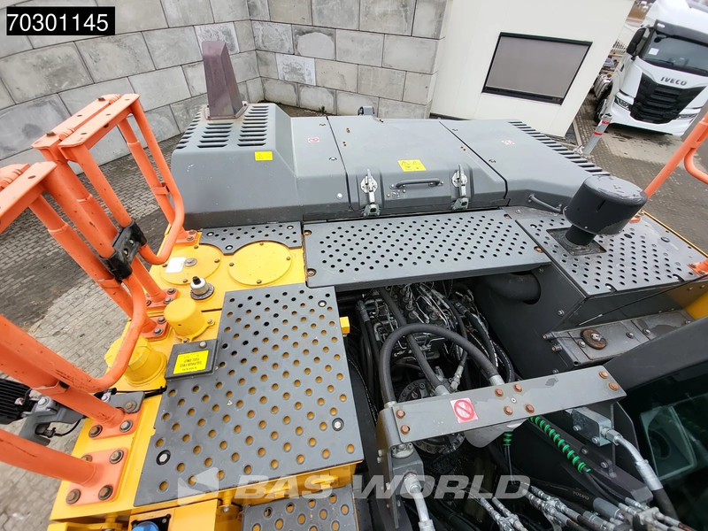 Ekskavator perayap Volvo EC300 E L: gambar 16 Ekskavator perayap Volvo EC300 E L: gambar 16