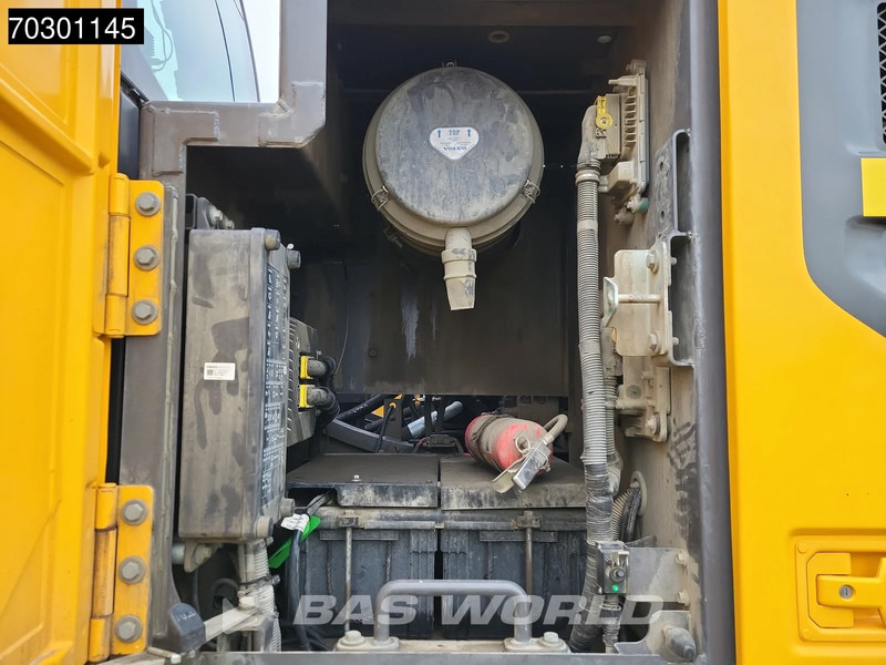 Ekskavator perayap Volvo EC300 E L: gambar 20 Ekskavator perayap Volvo EC300 E L: gambar 20