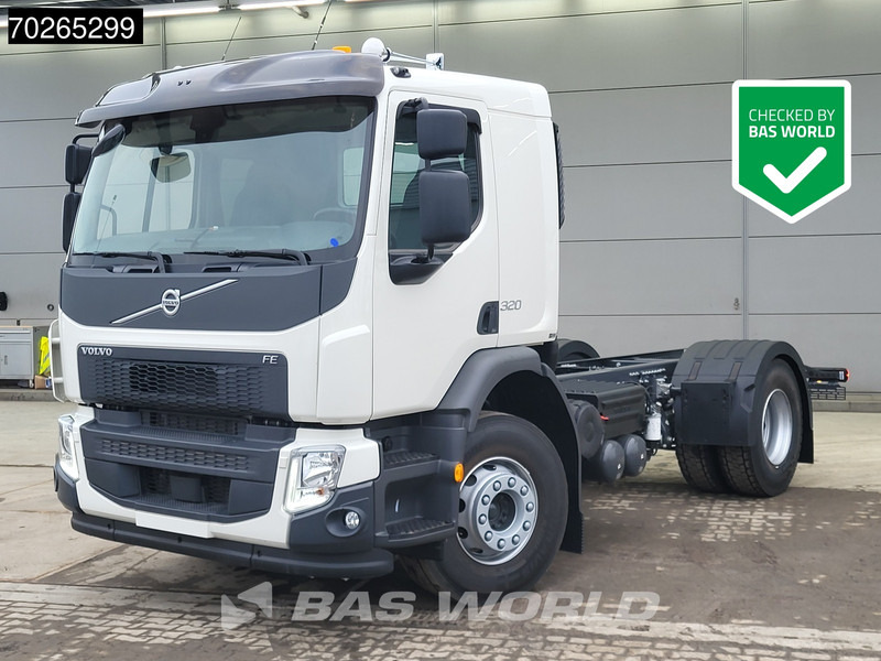 Truk sasis baru Volvo FE 320 4X2 NEW 18tons chassis Automatic PTO Preparation Euro 6: gambar 1
