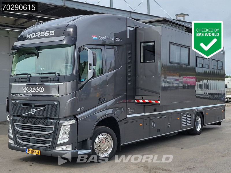 Volvo FH 420 FH 4X2 NL-Truck STX Horse truck + Living 4 Horses Navi ACC Euro 6 - Truk pengangkut kuda: gambar 1 Volvo FH 420 FH 4X2 NL-Truck STX Horse truck + Living 4 Horses Navi ACC Euro 6 - Truk pengangkut kuda: gambar 1