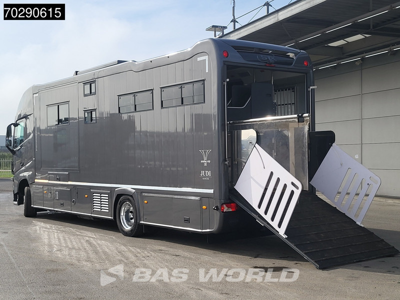 Volvo FH 420 FH 4X2 NL-Truck STX Horse truck + Living 4 Horses Navi ACC Euro 6 - Truk pengangkut kuda: gambar 2 Volvo FH 420 FH 4X2 NL-Truck STX Horse truck + Living 4 Horses Navi ACC Euro 6 - Truk pengangkut kuda: gambar 2