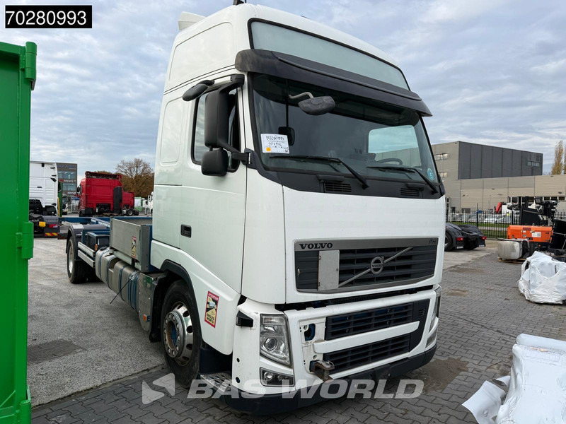 Volvo FH 500 4X2 Defect Engine Globetrotter XL BDF Euro 5 - Pengangkut kontainer/ Container truck: gambar 5 Volvo FH 500 4X2 Defect Engine Globetrotter XL BDF Euro 5 - Pengangkut kontainer/ Container truck: gambar 5