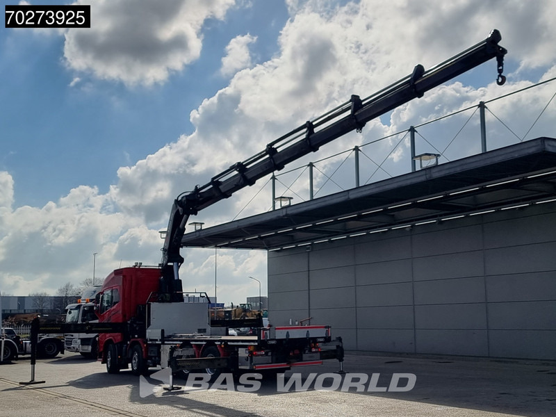 Volvo FH16 650 8X4 Hiab X-HIPRO 1058EP-6 Kran Crane ADR Lift+Lenkachse Euro 6 - Truk flatbed, Truk derek: gambar 3 Volvo FH16 650 8X4 Hiab X-HIPRO 1058EP-6 Kran Crane ADR Lift+Lenkachse Euro 6 - Truk flatbed, Truk derek: gambar 3