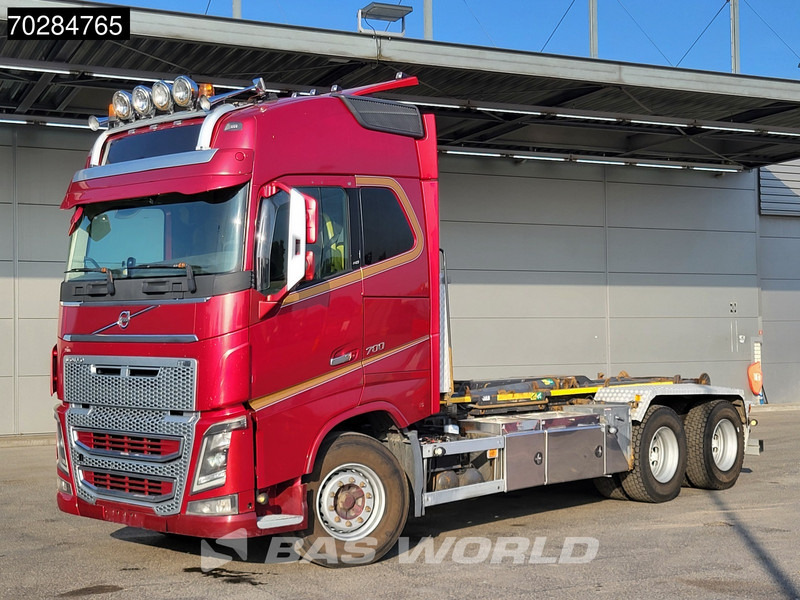 Volvo FH16 700 FH16 6X4 Full Air 20t Hook Xenon Euro 5 - Hook lift: gambar 2 Volvo FH16 700 FH16 6X4 Full Air 20t Hook Xenon Euro 5 - Hook lift: gambar 2