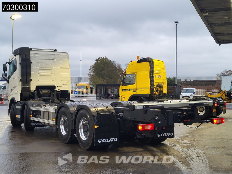 Volvo FH16 750 FH 8X4 NEW 8x4 chassis! Air suspension Big-Axle Automatic VEB+ Euro 6 - Truk sasis: gambar 2 Volvo FH16 750 FH 8X4 NEW 8x4 chassis! Air suspension Big-Axle Automatic VEB+ Euro 6 - Truk sasis: gambar 2