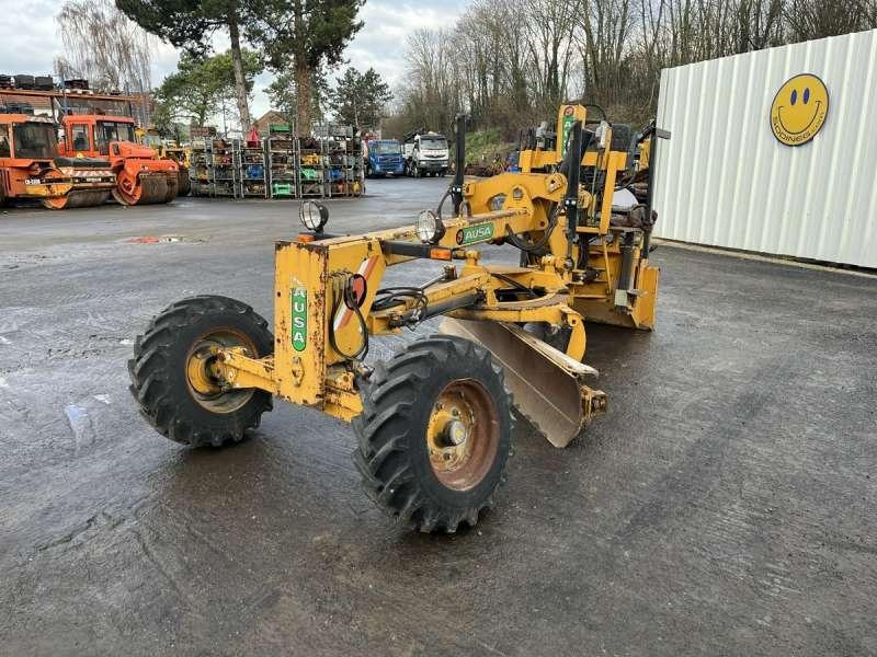 Ausa OP NV2500 - Grader: gambar 2 Ausa OP NV2500 - Grader: gambar 2