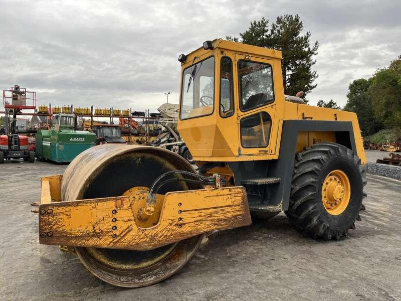 Bomag Compacteur Mixte / Bille et pneus BW213D - Roller kombinasi: gambar 3 Bomag Compacteur Mixte / Bille et pneus BW213D - Roller kombinasi: gambar 3