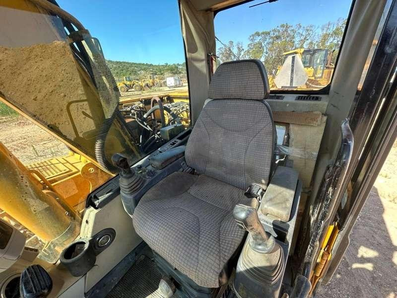 Ekskavator perayap Caterpillar 312C: gambar 29