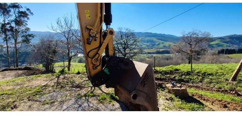 Caterpillar 320E LRR - Ekskavator perayap: gambar 5 Caterpillar 320E LRR - Ekskavator perayap: gambar 5