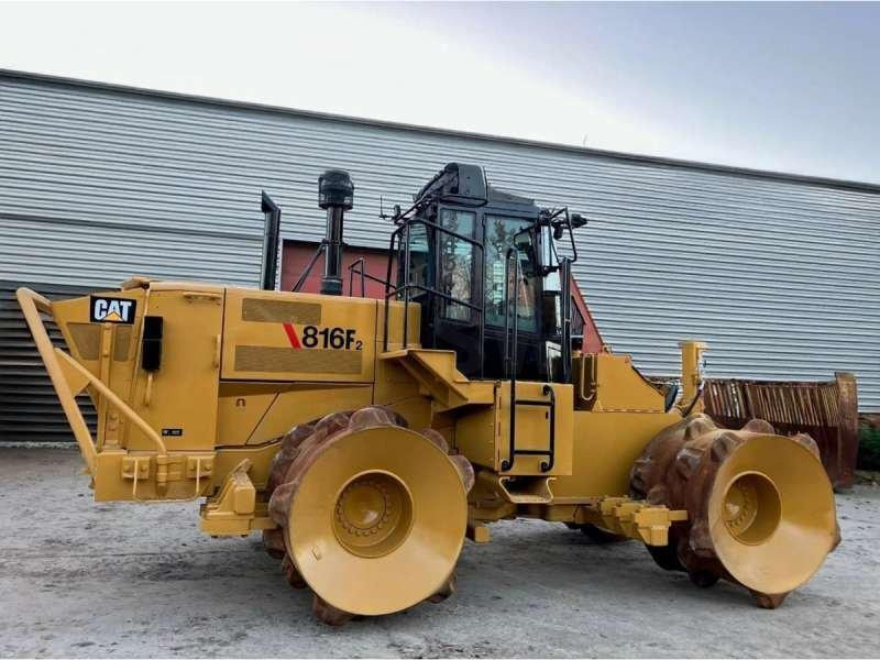 Caterpillar 816F2 - Pemadat: gambar 2 Caterpillar 816F2 - Pemadat: gambar 2