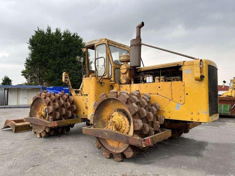 Caterpillar 825 + porte engins - Pemadat: gambar 5 Caterpillar 825 + porte engins - Pemadat: gambar 5