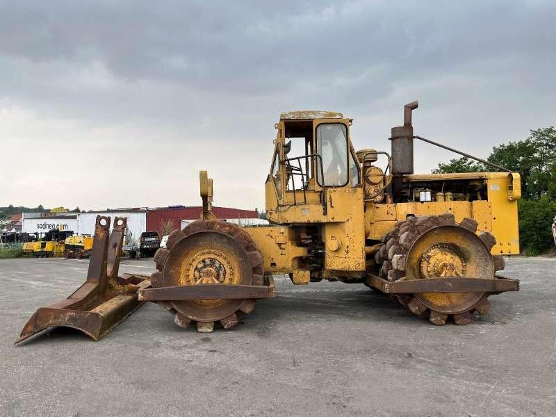 Caterpillar 825 + porte engins - Pemadat: gambar 4 Caterpillar 825 + porte engins - Pemadat: gambar 4