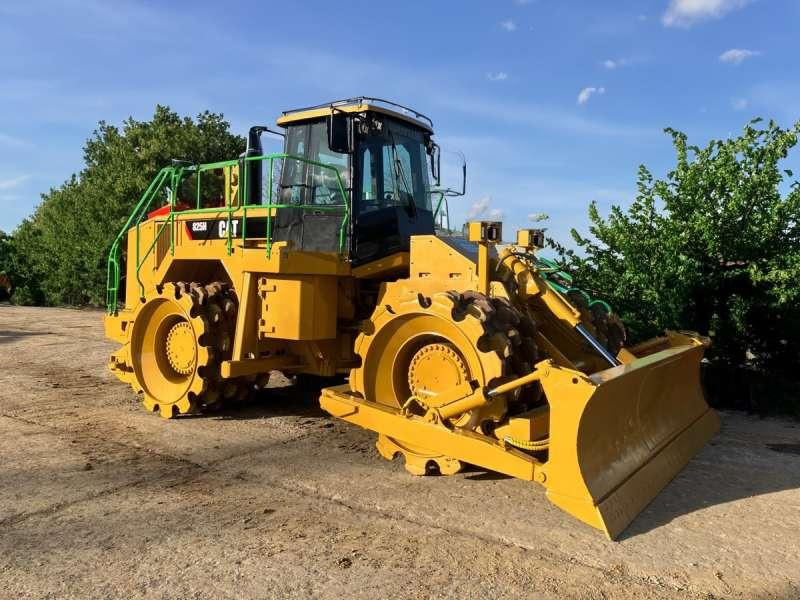 Caterpillar 825H - Pemadat: gambar 1 Caterpillar 825H - Pemadat: gambar 1