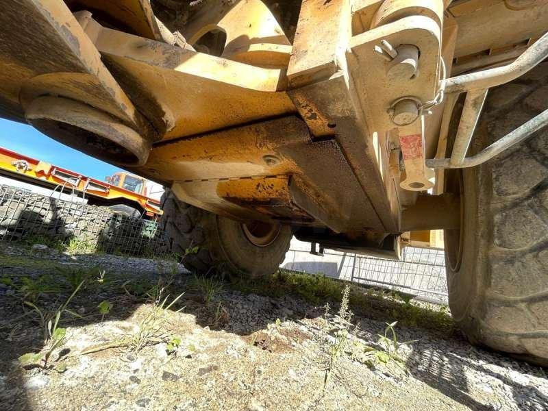 Wheel loader Caterpillar 966G: gambar 12