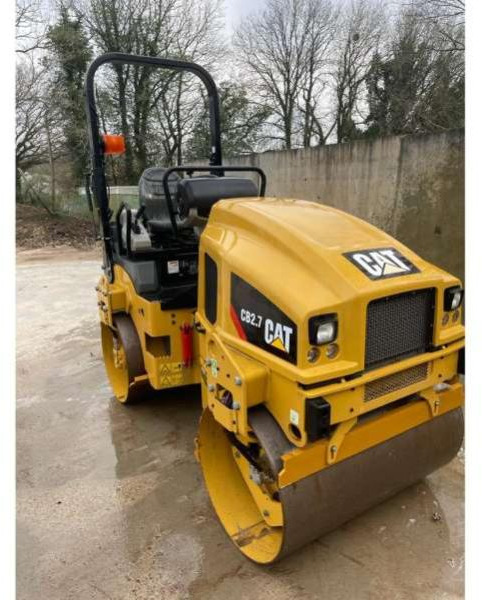 Caterpillar CB2.7 - Roller jalan: gambar 3 Caterpillar CB2.7 - Roller jalan: gambar 3