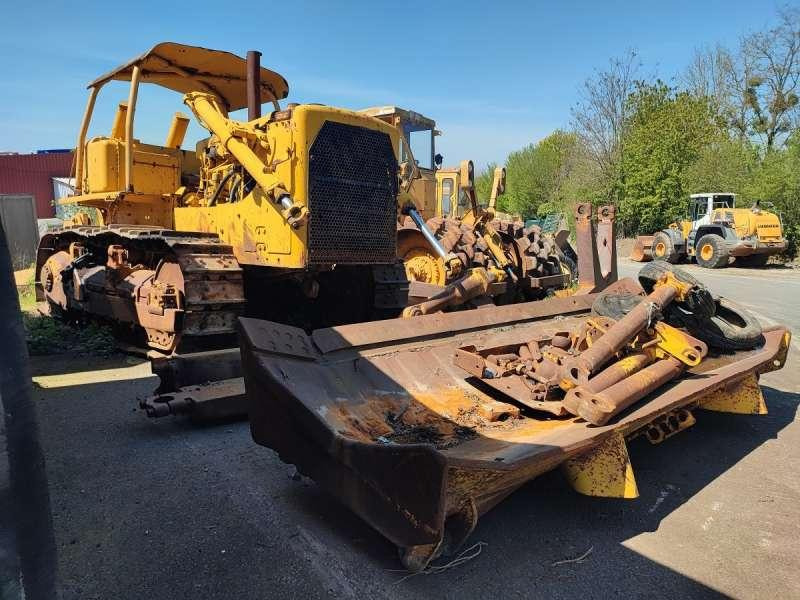Caterpillar D8K + Porte Engins - Bulldozer: gambar 1 Caterpillar D8K + Porte Engins - Bulldozer: gambar 1