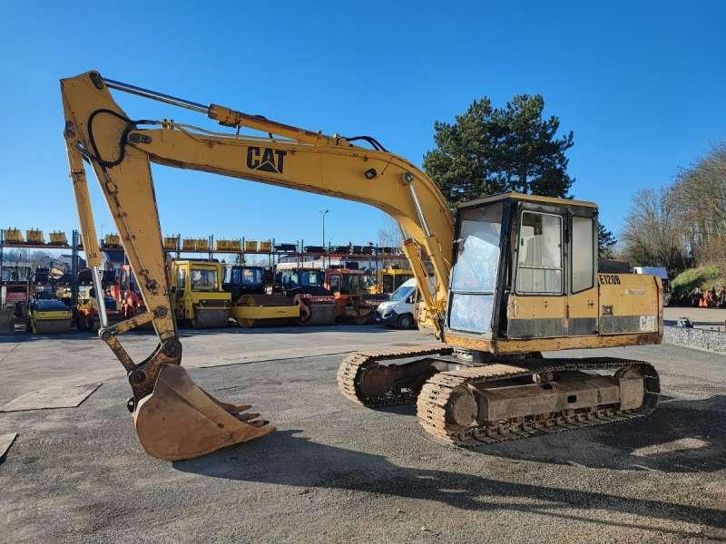 Caterpillar E120B - Ekskavator perayap: gambar 3 Caterpillar E120B - Ekskavator perayap: gambar 3