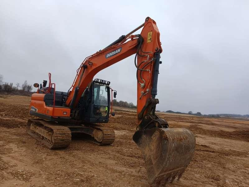 Doosan DX140LC-5 - Ekskavator perayap: gambar 2 Doosan DX140LC-5 - Ekskavator perayap: gambar 2