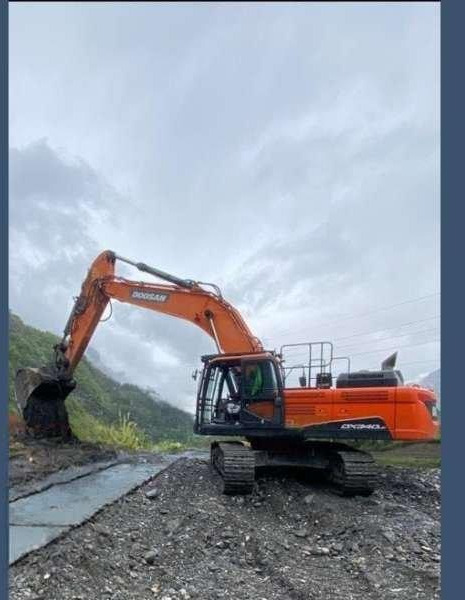 Doosan DX340 LC-5 - Ekskavator perayap: gambar 2 Doosan DX340 LC-5 - Ekskavator perayap: gambar 2