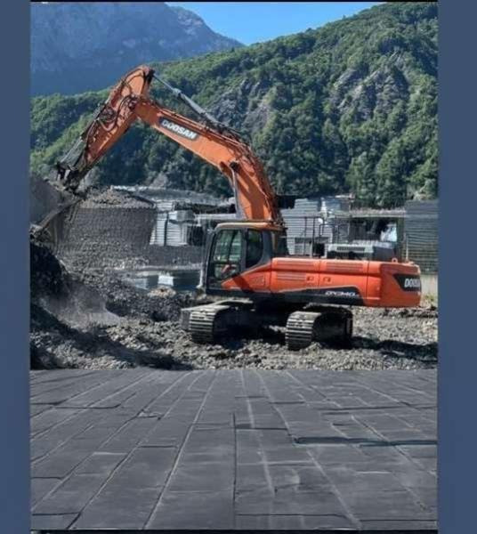 Doosan DX340 LC-5 - Ekskavator perayap: gambar 4 Doosan DX340 LC-5 - Ekskavator perayap: gambar 4