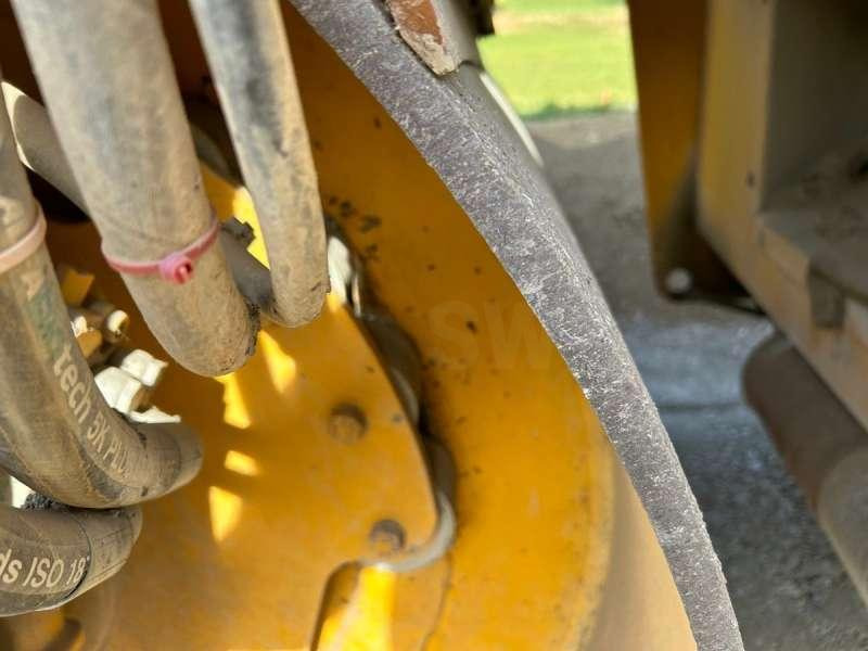 Roller jalan Hamm DV 8.22: gambar 35