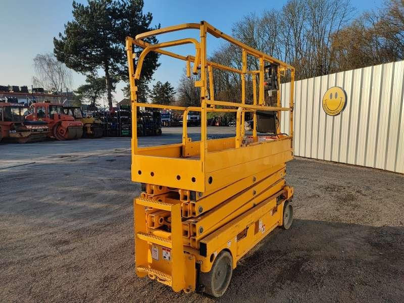 Haulotte CISEAUX COMPACT 10N - Lift tiang vertikal: gambar 3 Haulotte CISEAUX COMPACT 10N - Lift tiang vertikal: gambar 3