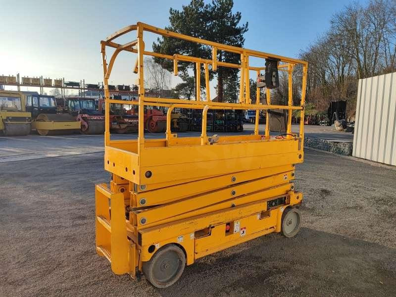 Haulotte CISEAUX COMPACT 10N - Lift tiang vertikal: gambar 4 Haulotte CISEAUX COMPACT 10N - Lift tiang vertikal: gambar 4