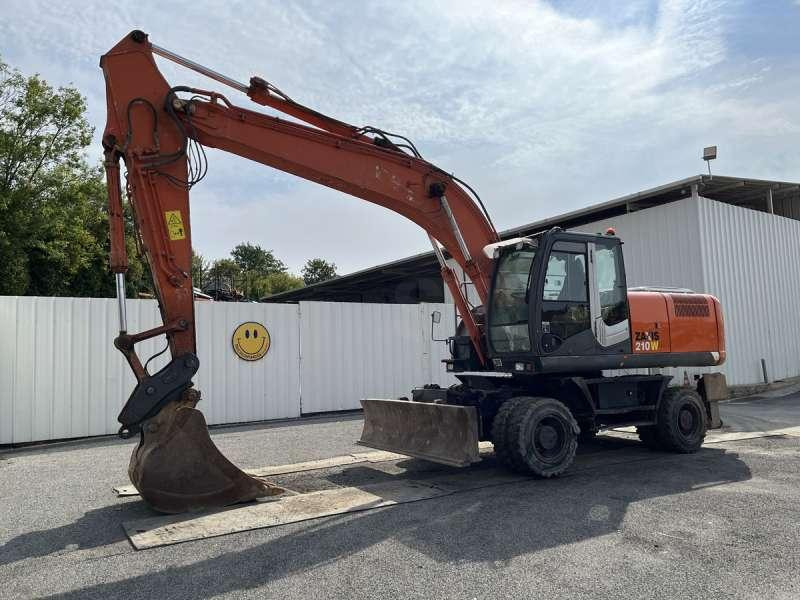 Hitachi ZX210W-3 - Ekskavator roda: gambar 3 Hitachi ZX210W-3 - Ekskavator roda: gambar 3