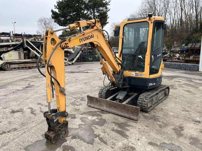 Hyundai ROBEX25Z-9A - Ekskavator mini: gambar 2 Hyundai ROBEX25Z-9A - Ekskavator mini: gambar 2