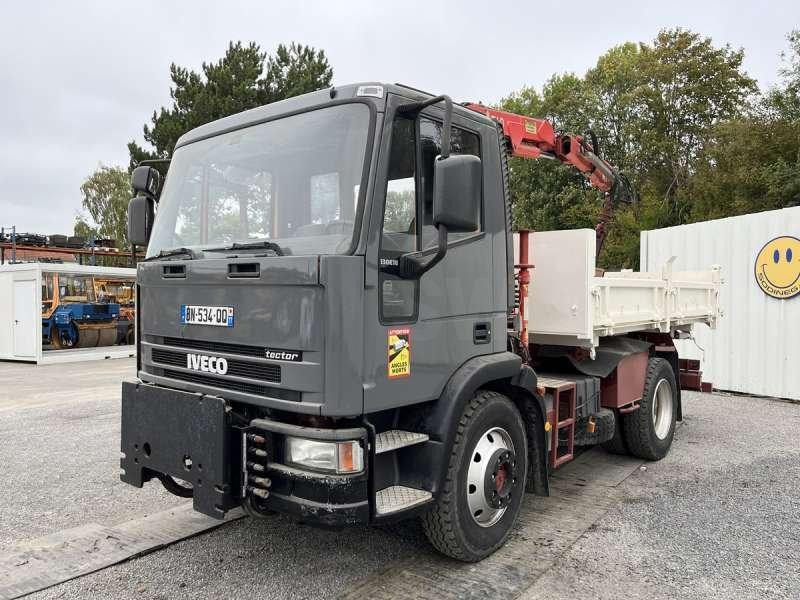 Iveco Camion Benne GRUE TECTOR 130E18 - Truk jungkit: gambar 2 Iveco Camion Benne GRUE TECTOR 130E18 - Truk jungkit: gambar 2