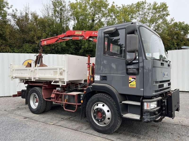 Iveco GRUE TECTOR 130E18 - Truk jungkit: gambar 1 Iveco GRUE TECTOR 130E18 - Truk jungkit: gambar 1