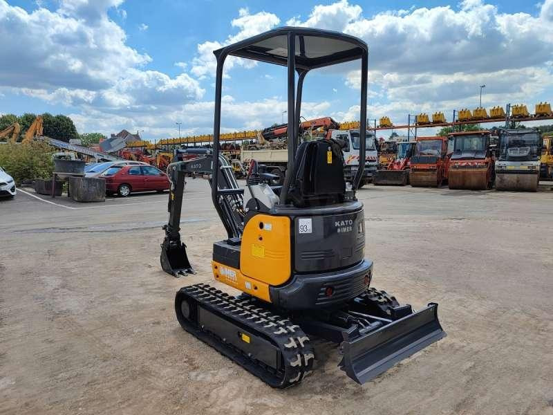 Kato VXE HD 17 - Ekskavator mini: gambar 5 Kato VXE HD 17 - Ekskavator mini: gambar 5