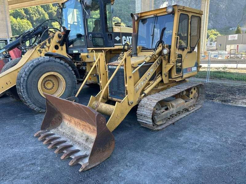 Komatsu D21S-6 - Crawler loader: gambar 1 Komatsu D21S-6 - Crawler loader: gambar 1