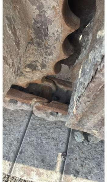 Komatsu PC210-LC8 - Ekskavator perayap: gambar 5 Komatsu PC210-LC8 - Ekskavator perayap: gambar 5