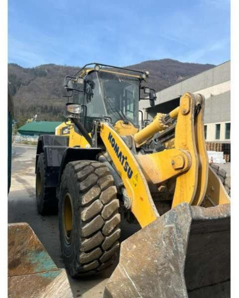 Komatsu WA320-7 - Wheel loader: gambar 4 Komatsu WA320-7 - Wheel loader: gambar 4