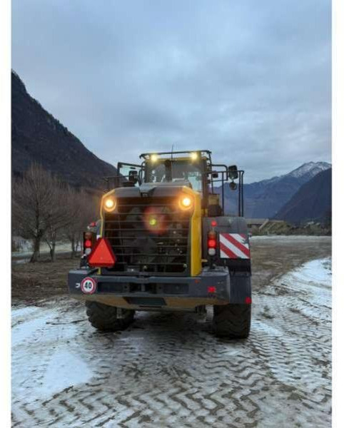 Komatsu WA380-8 - Wheel loader: gambar 5 Komatsu WA380-8 - Wheel loader: gambar 5