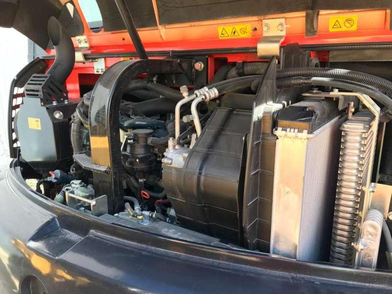 Ekskavator mini Kubota KX080-4: gambar 9