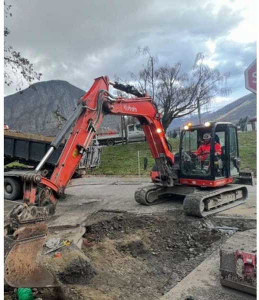 Kubota KX080-4A - Ekskavator perayap: gambar 1 Kubota KX080-4A - Ekskavator perayap: gambar 1