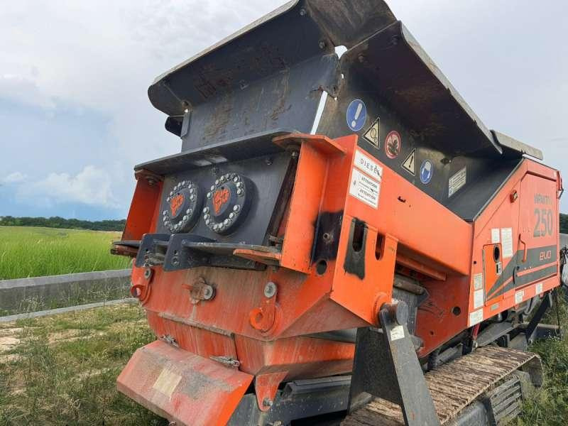 ARJES IMPAKTOR 250 EVO + crible embarqué - Lampiran: gambar 3 ARJES IMPAKTOR 250 EVO + crible embarqué - Lampiran: gambar 3